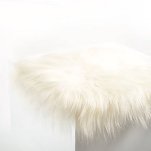 Load image into Gallery viewer, Icelandic Sheepskin Chair Pad