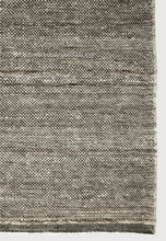 Load image into Gallery viewer, Checked Kilim Rug